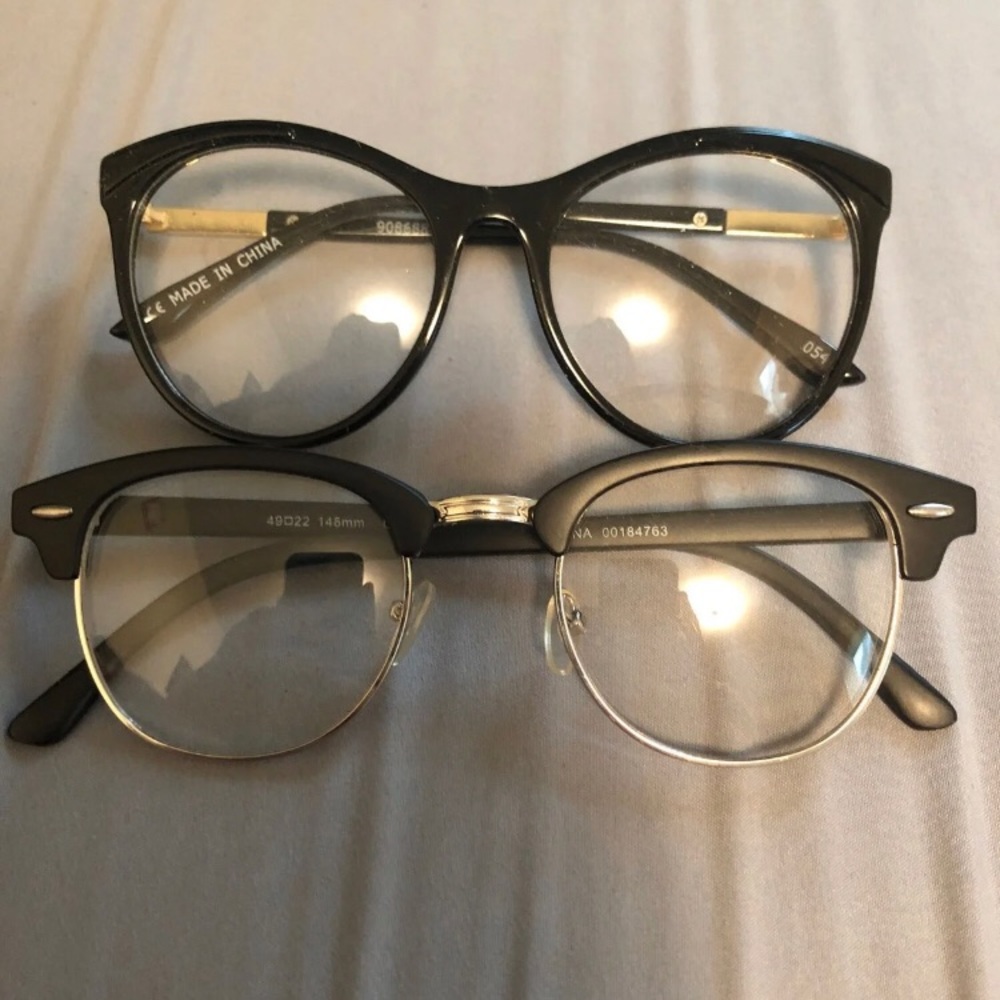 Fake Pair of Readers. Nonprescription.